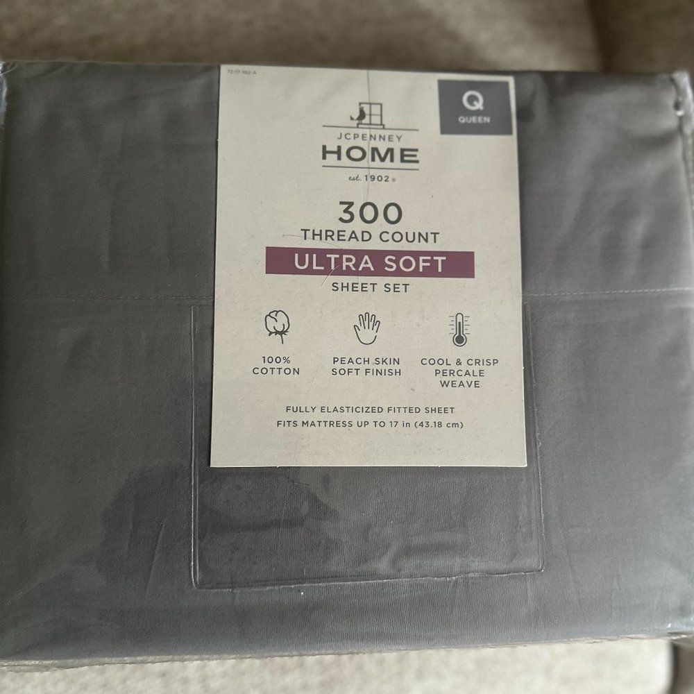 JC Penny Home Grey Queen Sheet Set